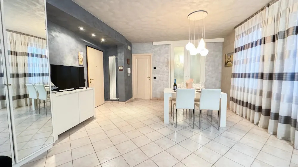 Lady Teresa Apartment by Ca-sa Check