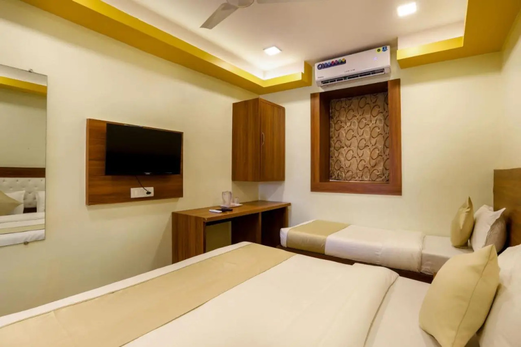 Hotel Jodiya - Near CST
