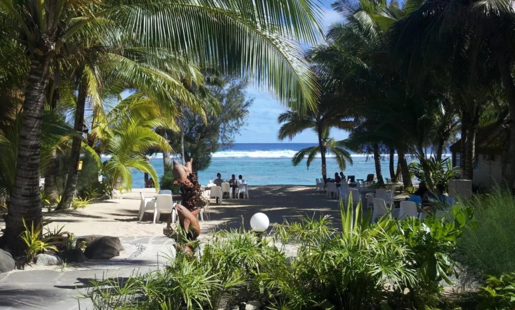Crown Beach Resort & Spa