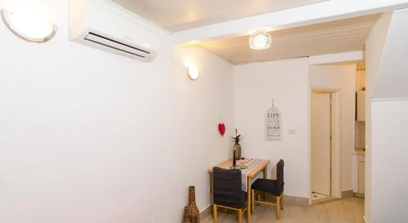 Divina Blue Apartments