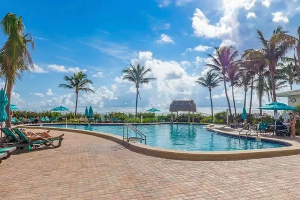 Beautiful Apartment With Pool and gym