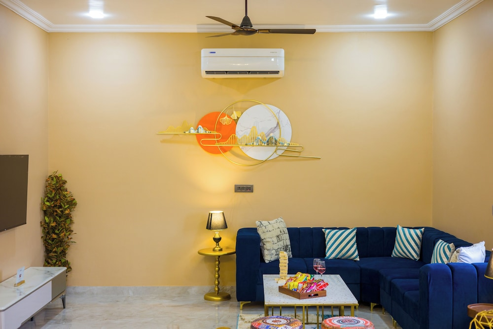 ELIVAAS The Bliss Hushwood 2 BHK Villa