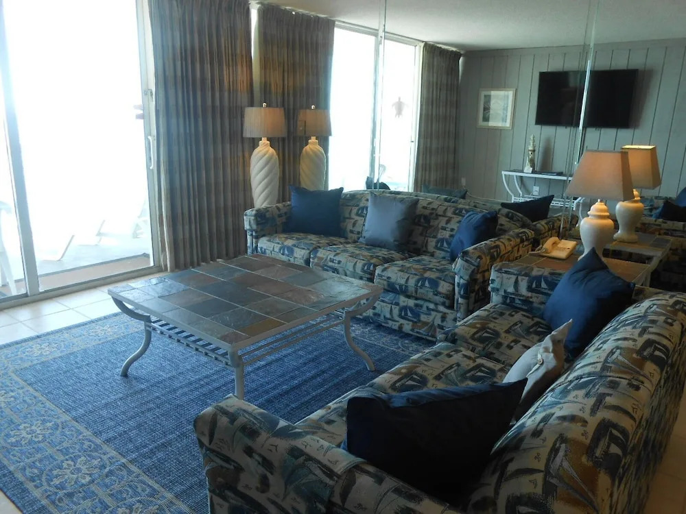 0509 Waters Edge Resort 1 Bedroom Condo