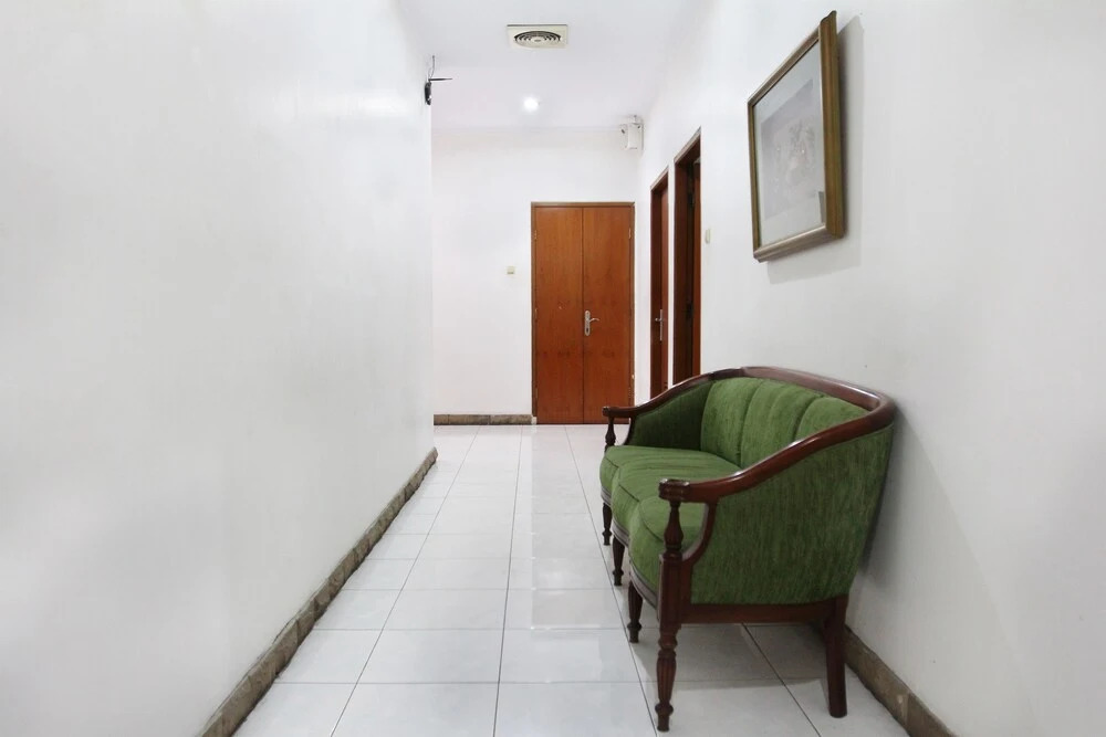 OYO 102 GP Residence