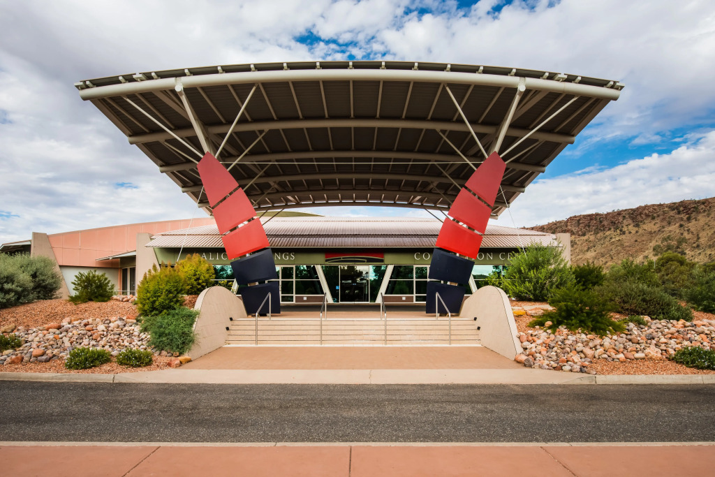 Crowne Plaza Alice Springs Lasseters by IHG