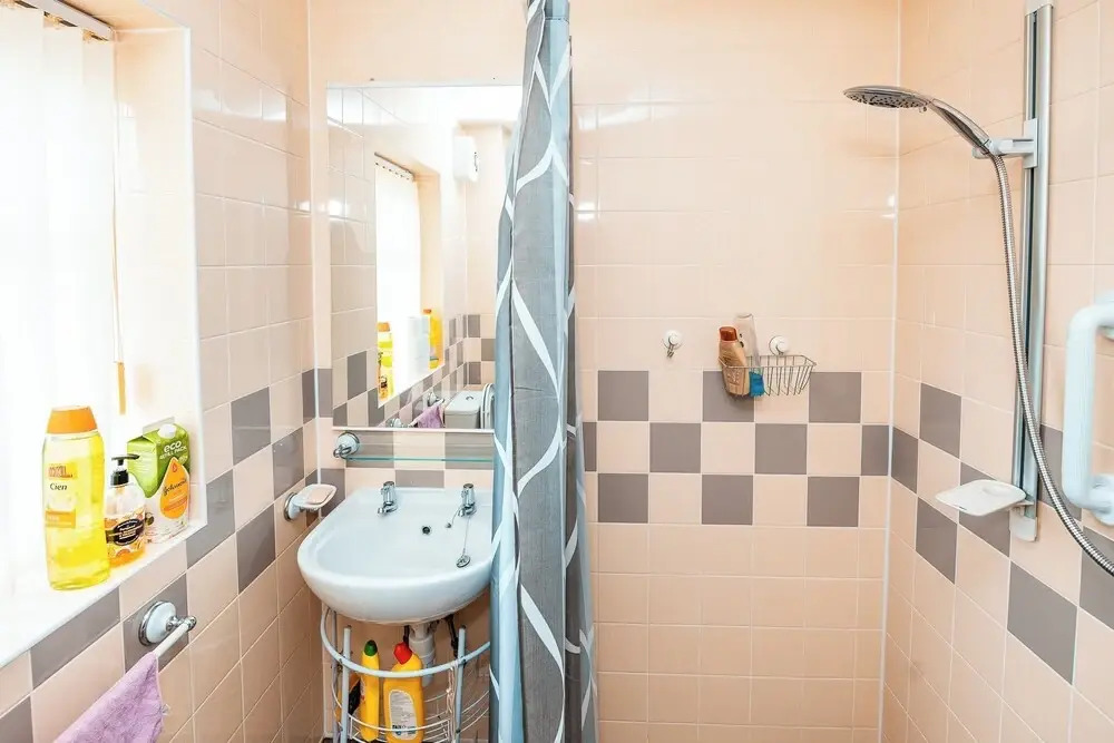 3-bed City Retreat - Sleeps 8, Garden & Parking