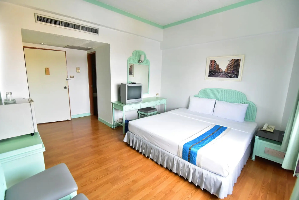 Thumrin Hotel