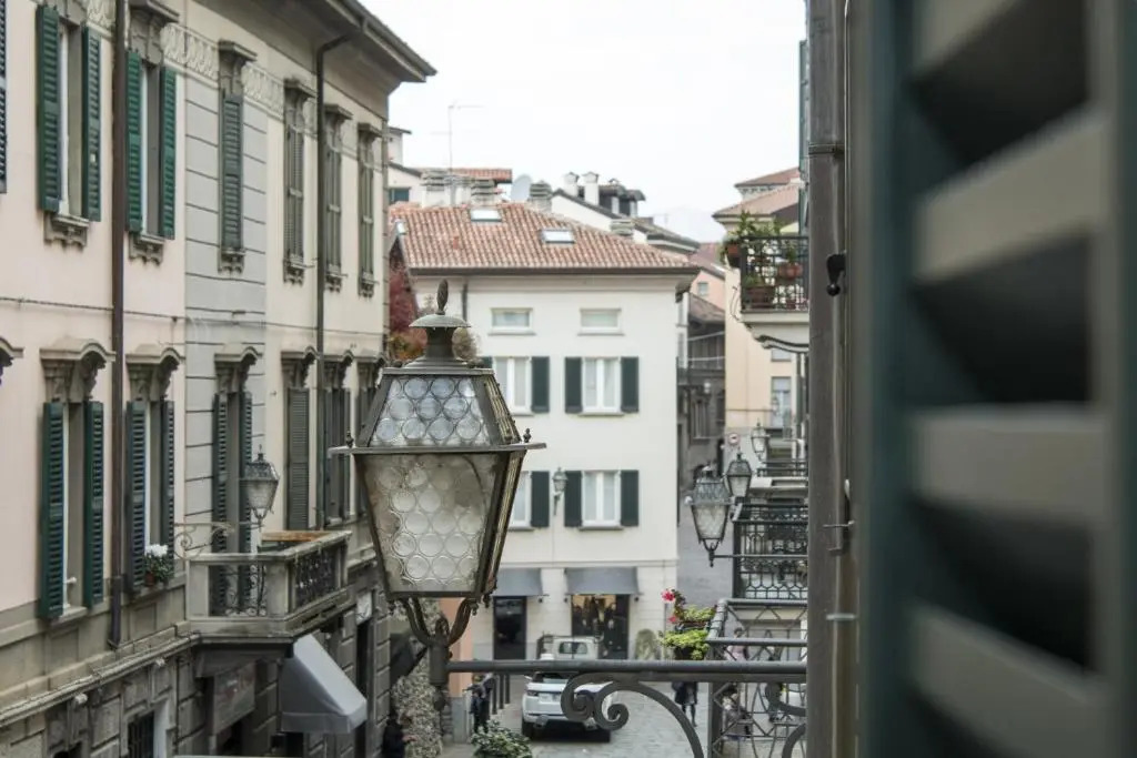 Cavour 51