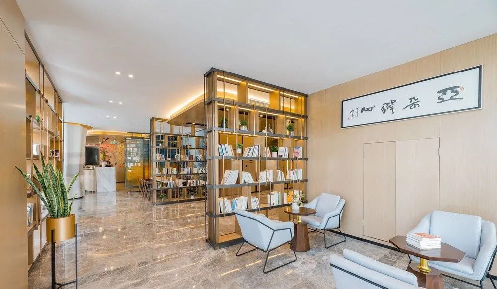 Atour Hotel Guiyang Century City Shopping Center