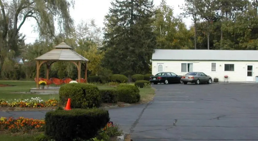 Pine Haven Motel