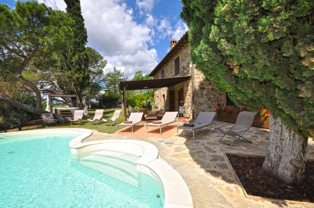 Beautiful villa with private pool immersed in the Tuscan countryside-Capanna al Lago