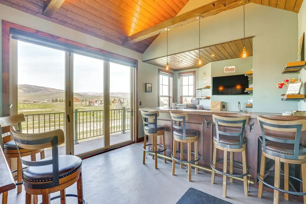 Hot Tub & Mtn Views: Townhome in Granby!
