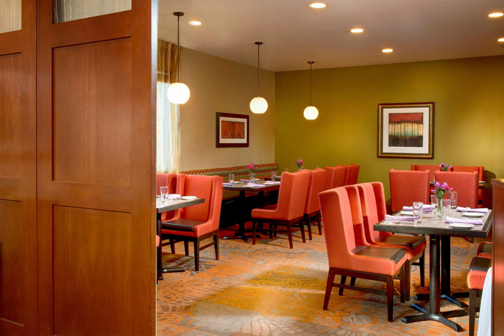 DoubleTree by Hilton Norwalk