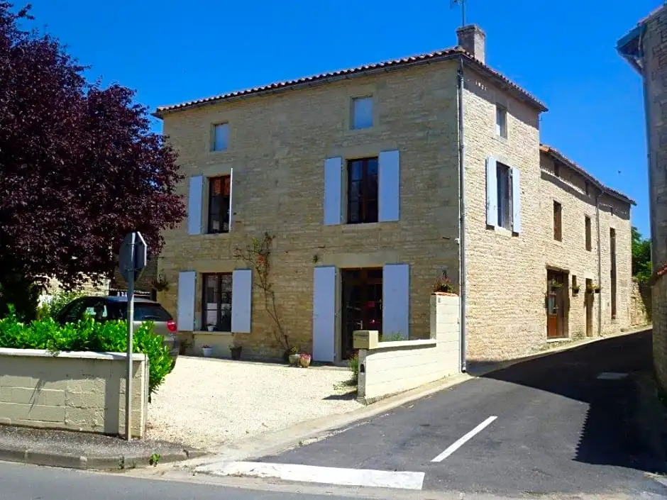Le Grenier 1 Rue Verte Tusson 16140 France