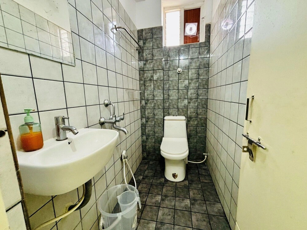 Hotel O Madhapur - Borabanda