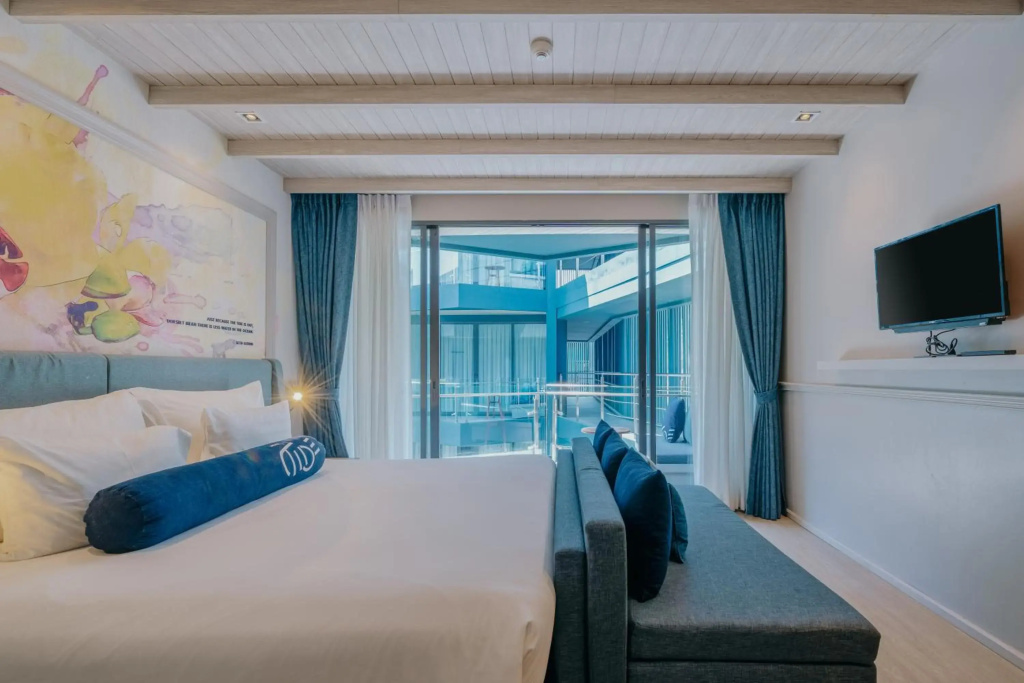 Hotel Tide Phuket Beachfront