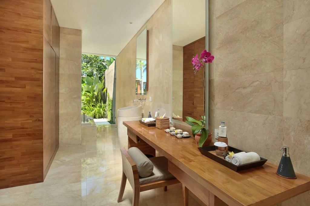 Candi Beach Resort & Spa