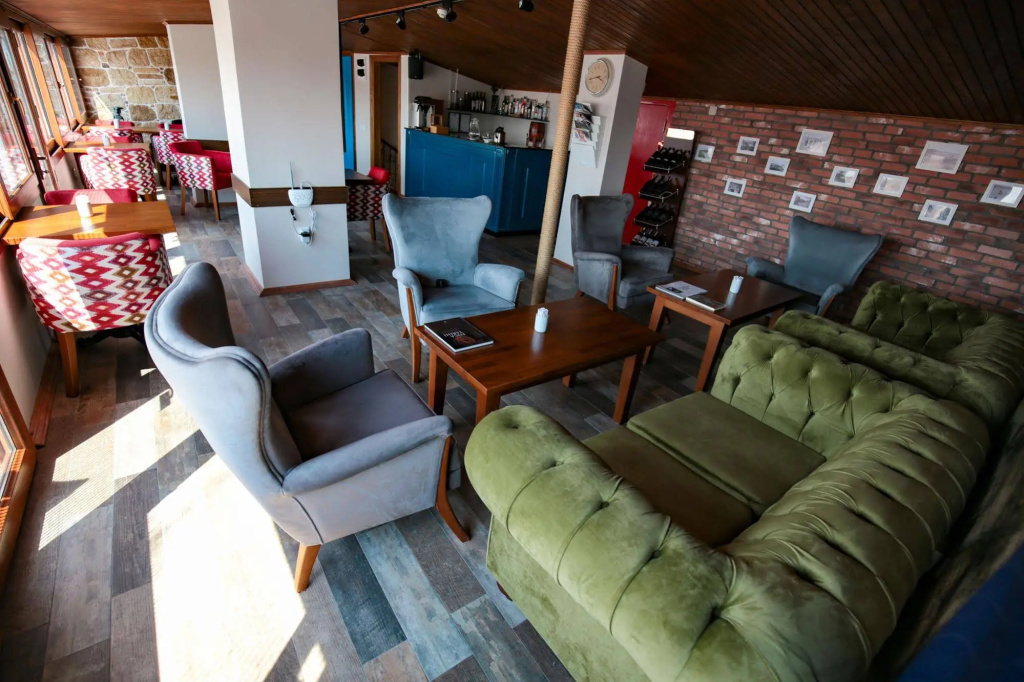 Menendi Otel