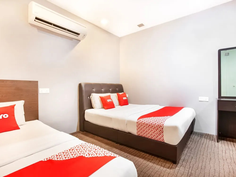 P Line Hotel