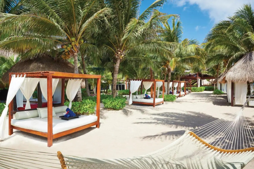 El Dorado Casitas Royale 