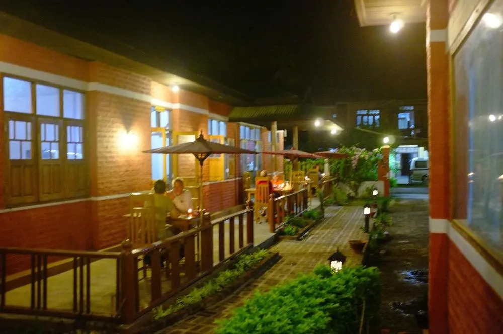 Pyi1 Guest House