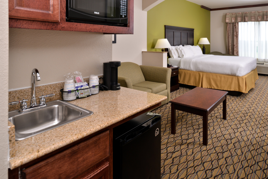 Holiday Inn Express Hotel & Suites Sherman Highway 75 by IHG