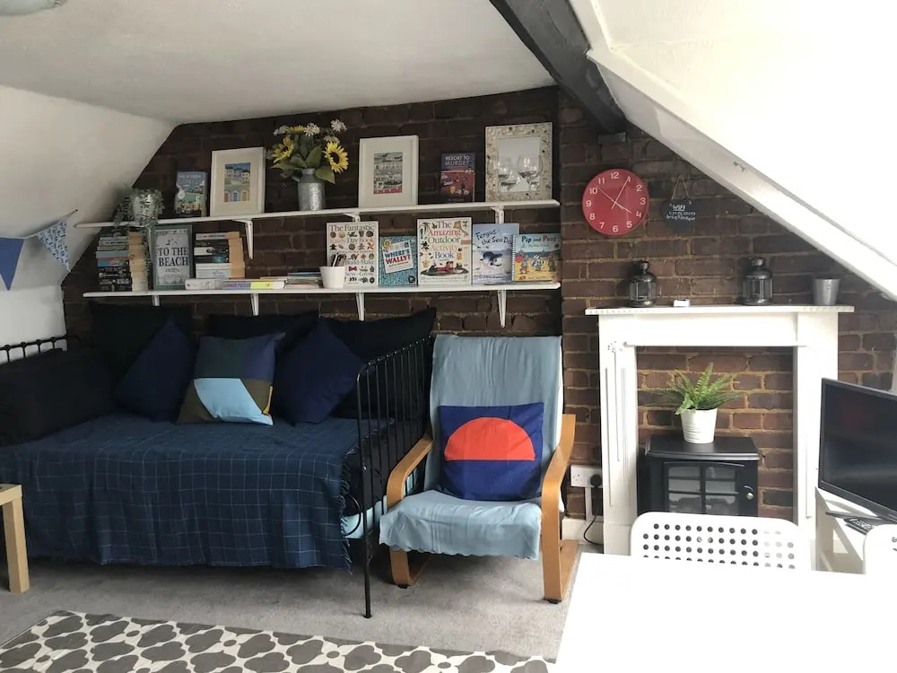 Quirky Loft Apartment in Paignton With sea Views