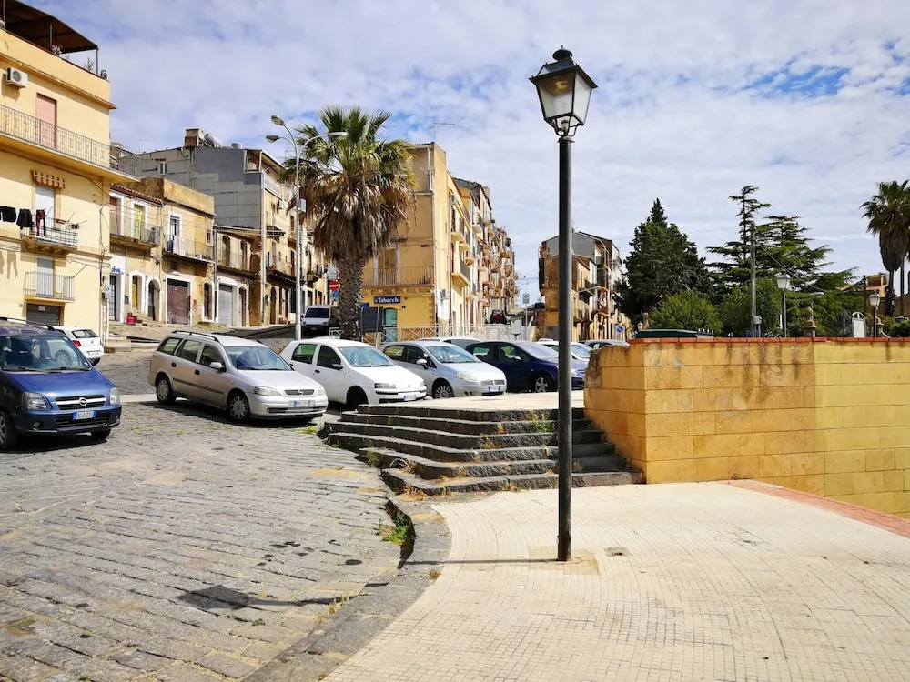 Apartment With One Bedroom In Caltagirone With Wonderful Mountain View And Wifi 30 Km From The Beach