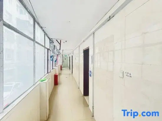 Urumqi Xingrong Hostel