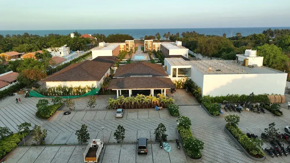 The Shore Trishvam