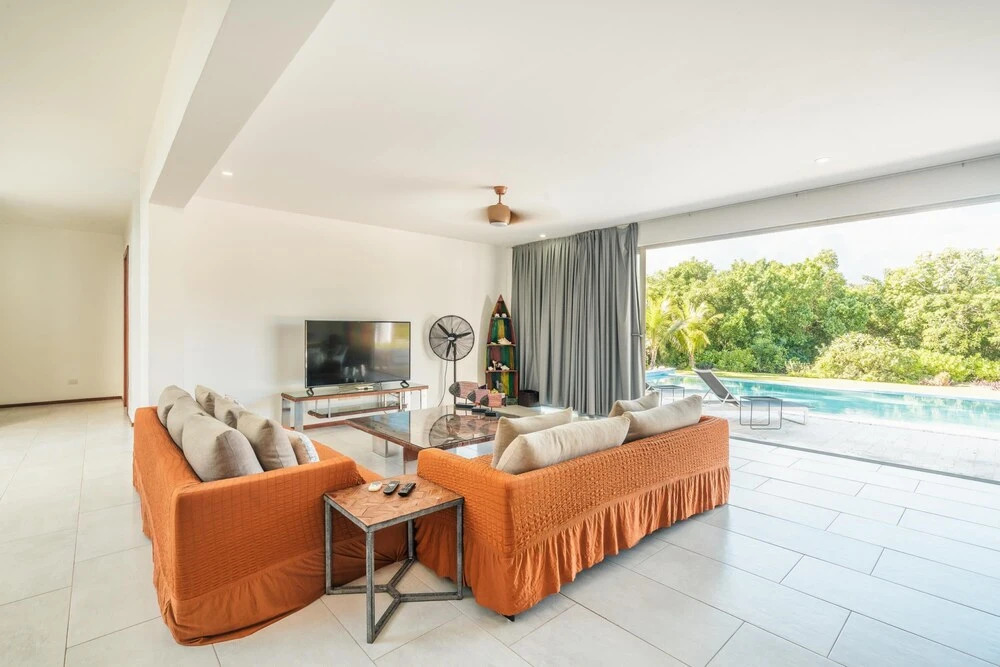 Luxury 6BR Villa w Pool Maid at Yarari, Punta Cana