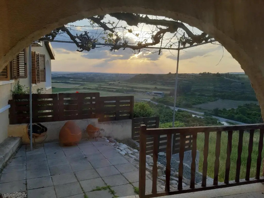 ARODAFNI HOUSE. Unique views and amazing sunsets