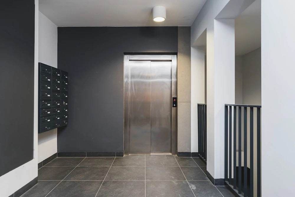 Aron Residence - by Upstairs
