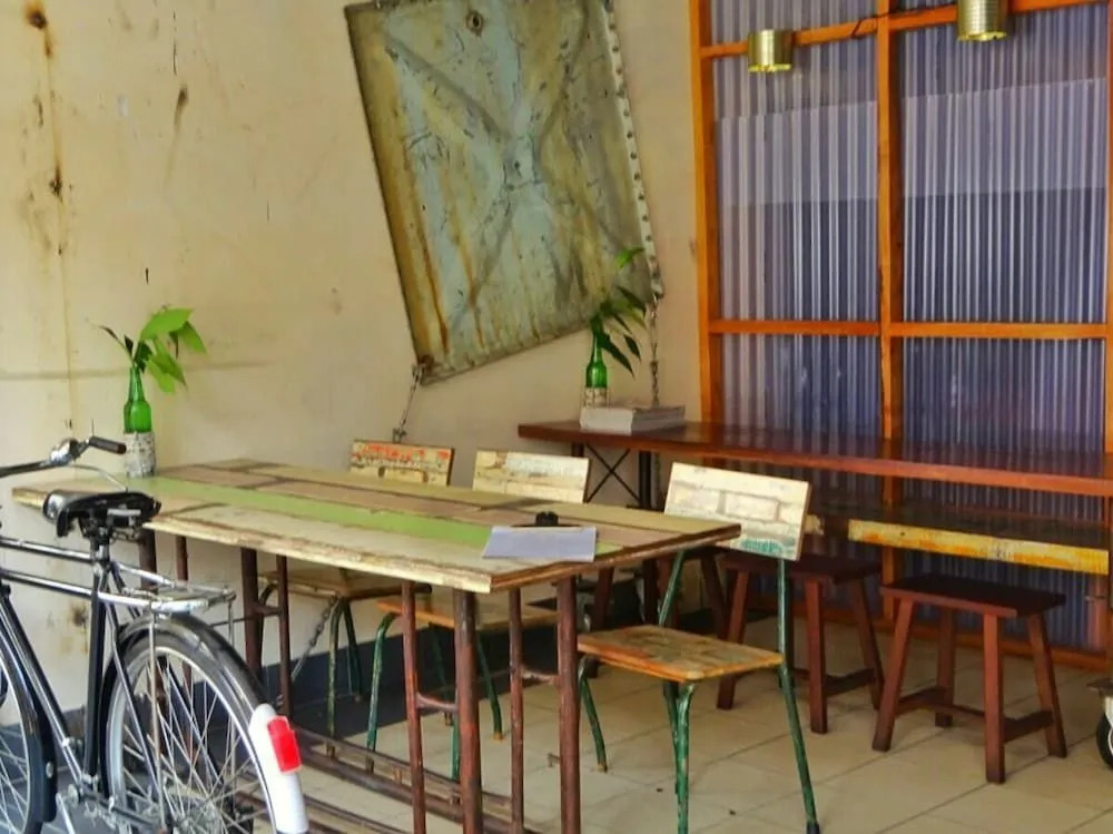 DIY Dorm - Hostel
