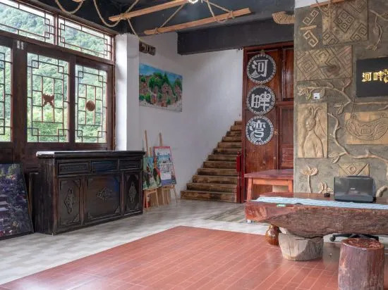 Leishan Langde Riverside Inn
