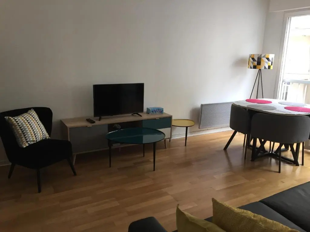 Petit Studio Sympa En Centre Ville