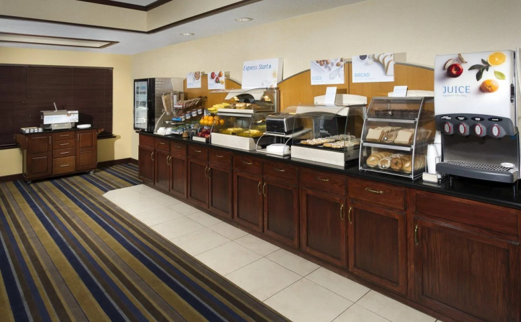 Holiday Inn Express & Suites San Antonio West Sea World Area by IHG