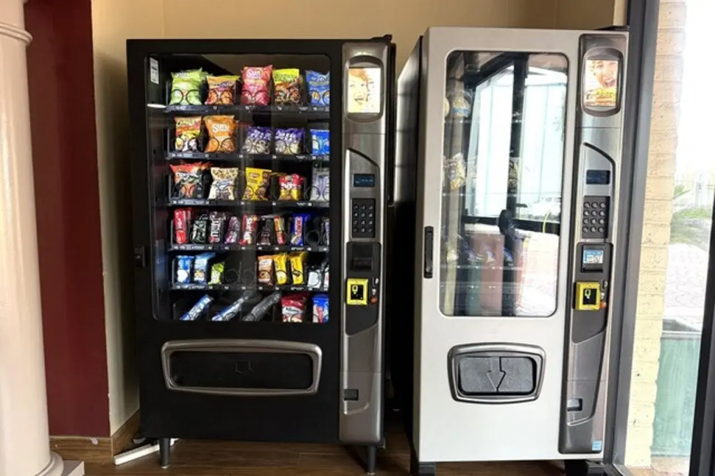 Red Roof Inn & Suites Houston - Hobby Airport