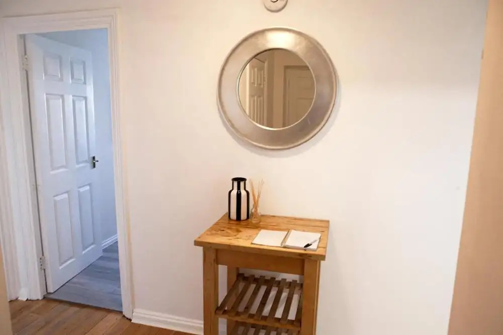 Charming 2-bed Apartment Free Parking in Wimbledon