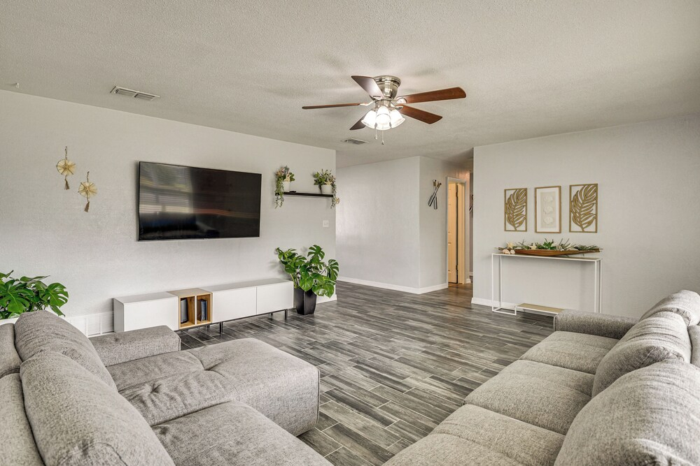5 Mi to Ocean! Family-friendly Daytona Beach Home