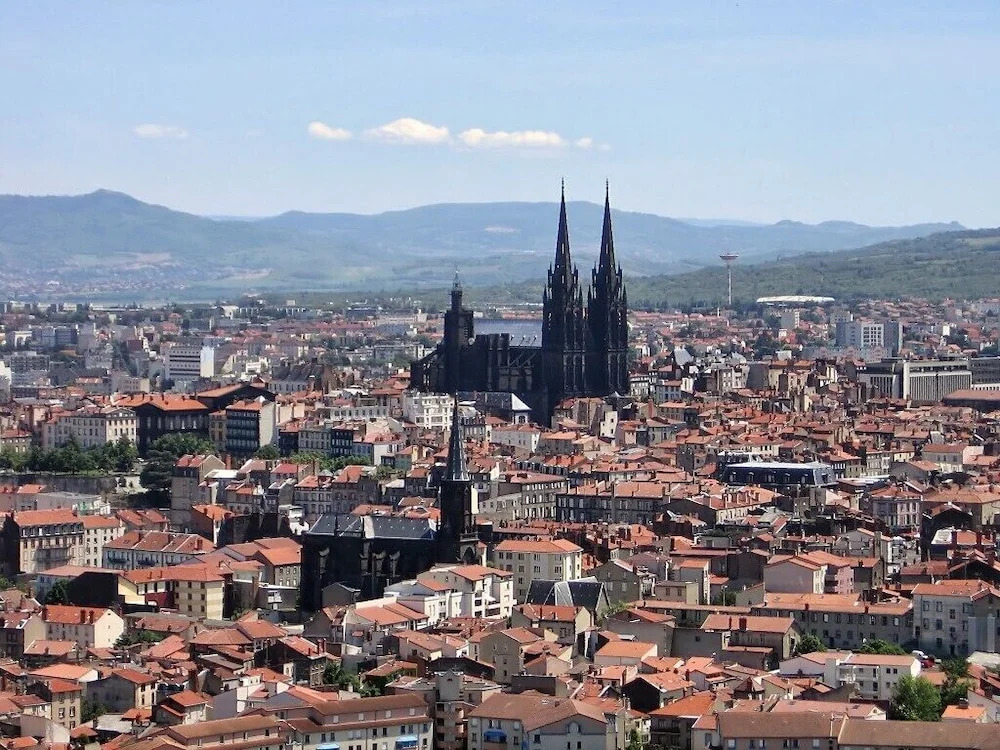 Dormir À Clermont-ferrand - 1ER MAI
