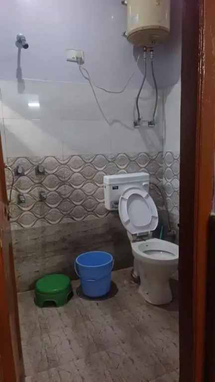 Shesh Besh Guest House & Restaurant