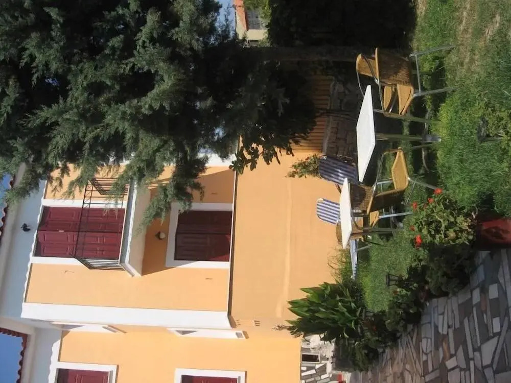 Stella Apartments