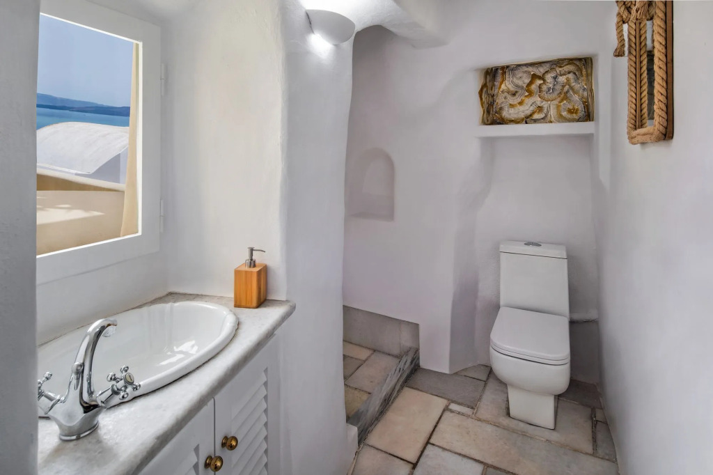 Opsis Cave House