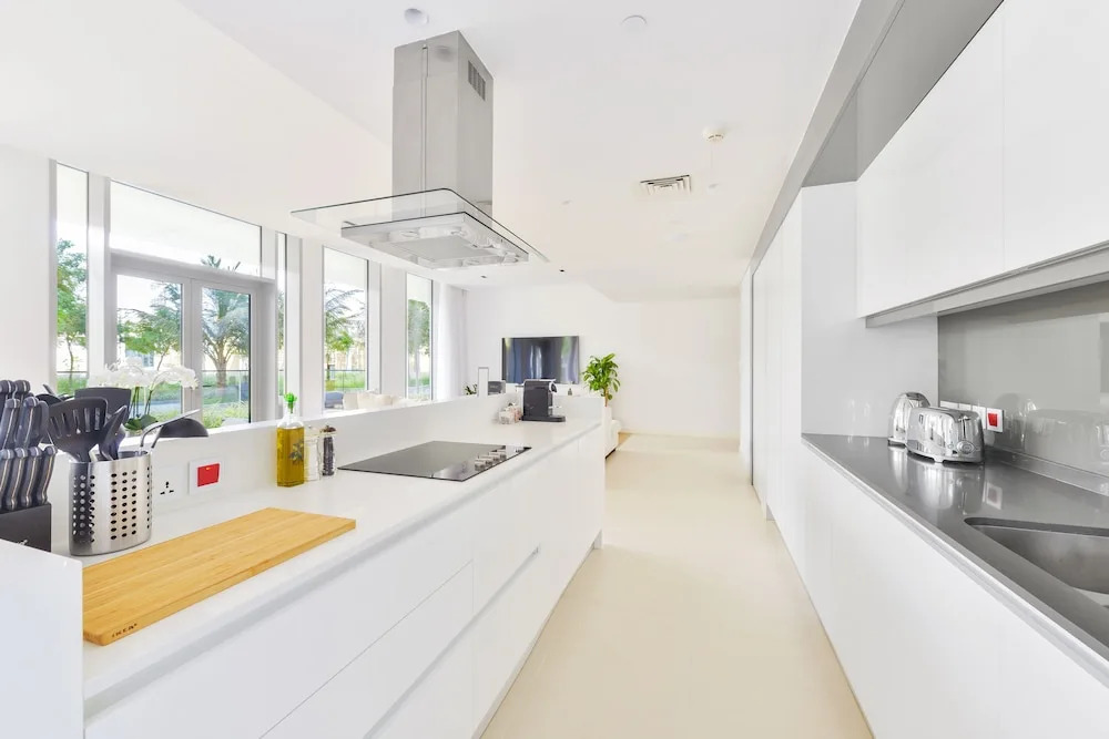 Elegant 2BR with maids room and Ain View