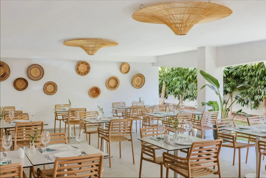 Nissi Park Hotel