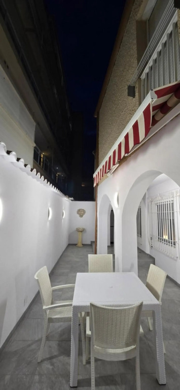 2 bedrooms, Las Plumas