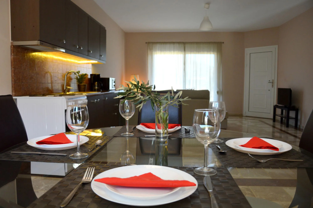 Marathon Eco Stay