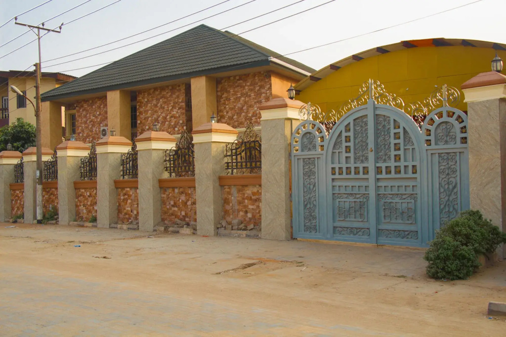 Owee's Place