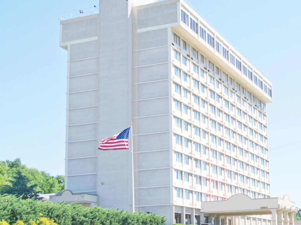 Отель Garner Hotel North Bergen - NYC Gateway by IHG